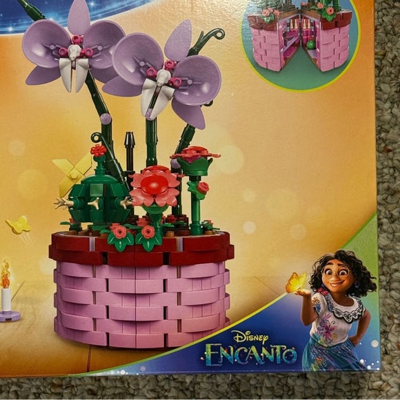 Disney Encanto and Friends Collection Lego Building Sets - 2 boxes Brand New - Picture 4 of 10